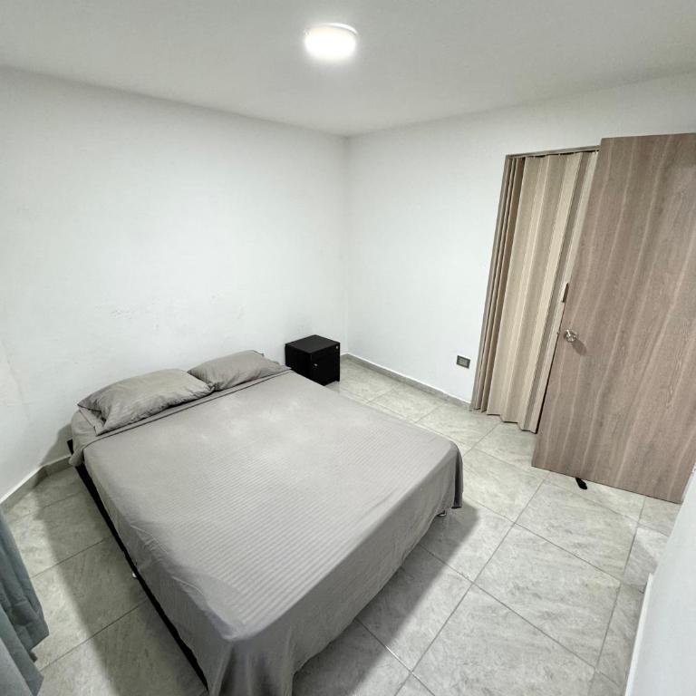 Apartamento completo en San Cayetano Oeste Cali - Deluxe Apartment - 12