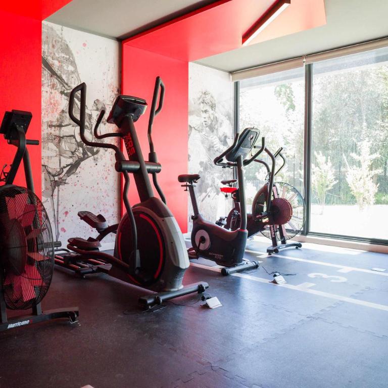 Modern 2BR Oasis in Las Condes Prime Urban Stay - Apartment - 58