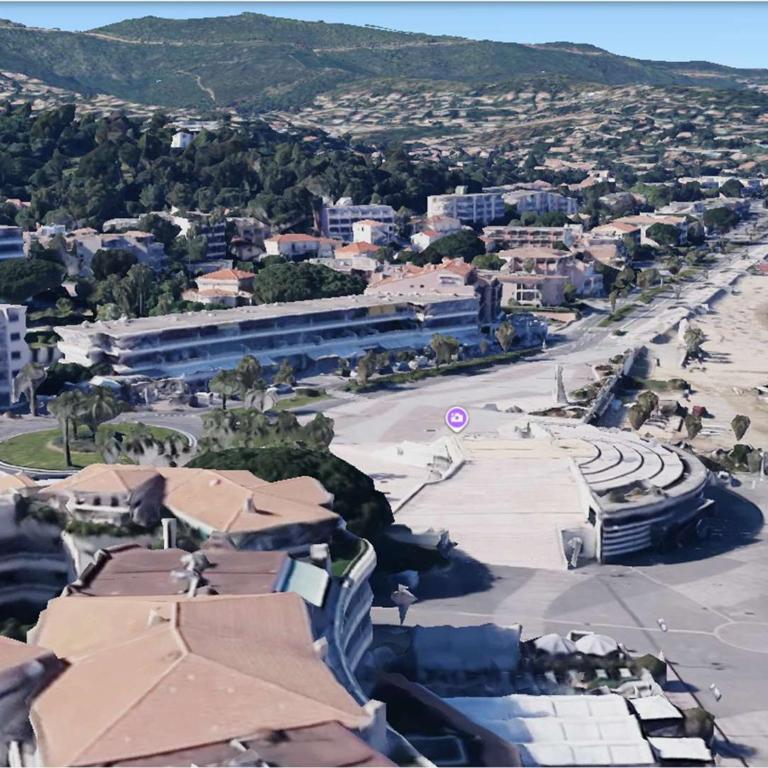 Charmant T2 cabine 40m², centre-ville, balcon, clim, ascenseur, à Cavalaire-sur-Mer - FR-1-100-224 - Appartement (4 Adultes) - 13