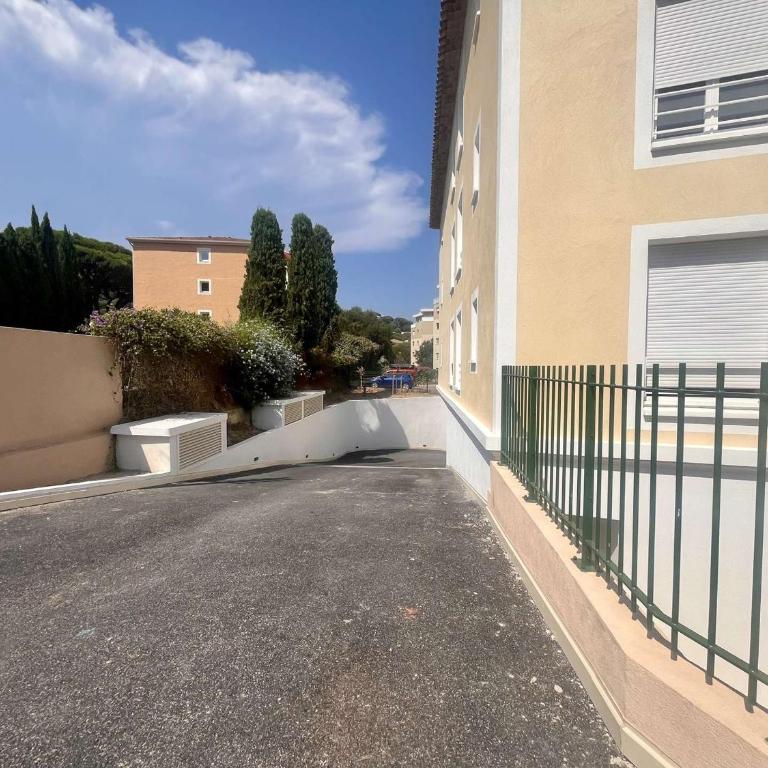 Appartement moderne avec piscine, climatisation et parking à Cavalaire-sur-Mer - FR-1-226B-244 - Appartamento - 26
