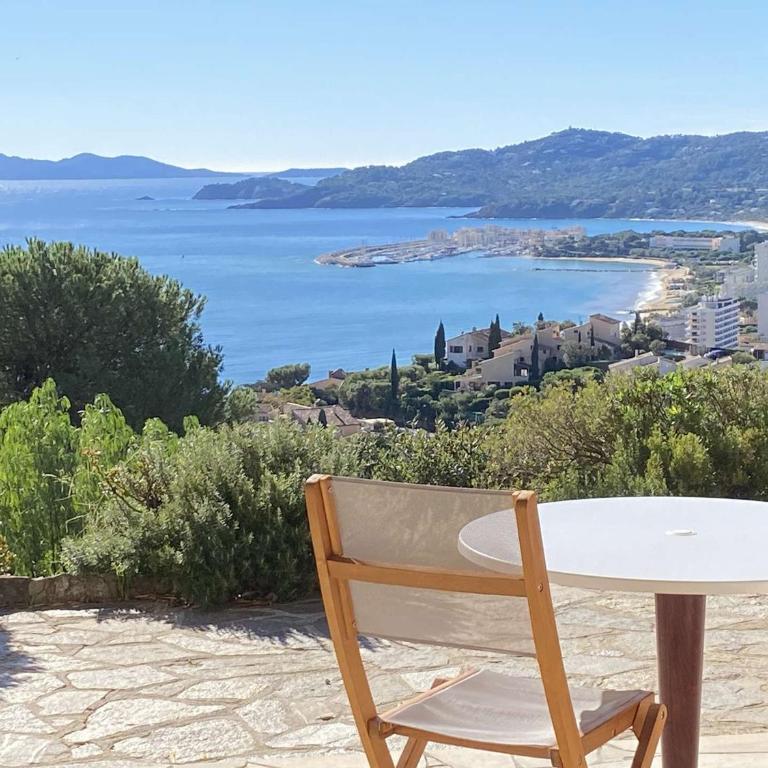 Charmante villa vue mer calme au Lavandou - FR-1-308-145 - Maison de Vacances - 10