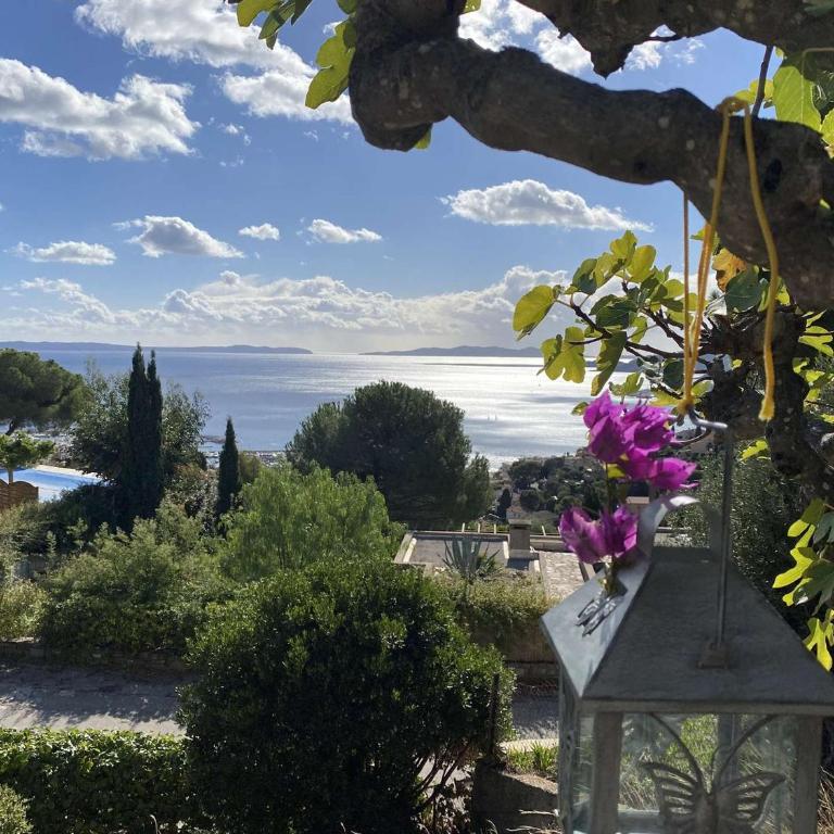 Charmante villa vue mer calme au Lavandou - FR-1-308-145 - Maison de Vacances - 11