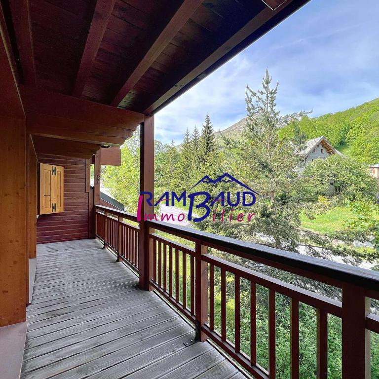 Appartement 5 pièces - 7 couchages - Proche piste - Parking inclus - FR-1-854-58 - Appartamento - 12