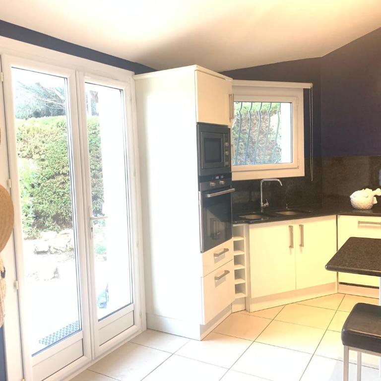 Villa bellevue sainte maxime un écrin de verdure au cœur du sémaphore piscine XXL - Haus mit 3 Schlafzimmern - 28