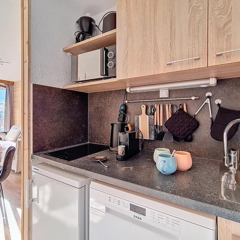 Appartement lumineux avec balcon, proche des pistes - 4 personnes - FR-1-832-6 - Apartment - 8