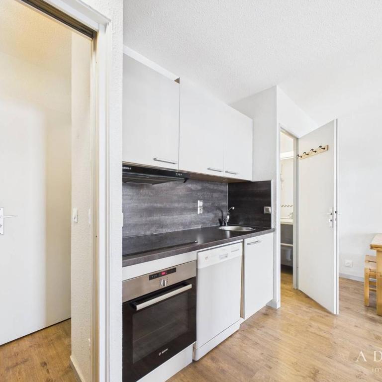 Bel Appartement Rénové avec Balcon - Ski aux Pieds, 5 Pers., Près des Commerces - FR-1-398-547 - Appartement (5 Adultes) - 11