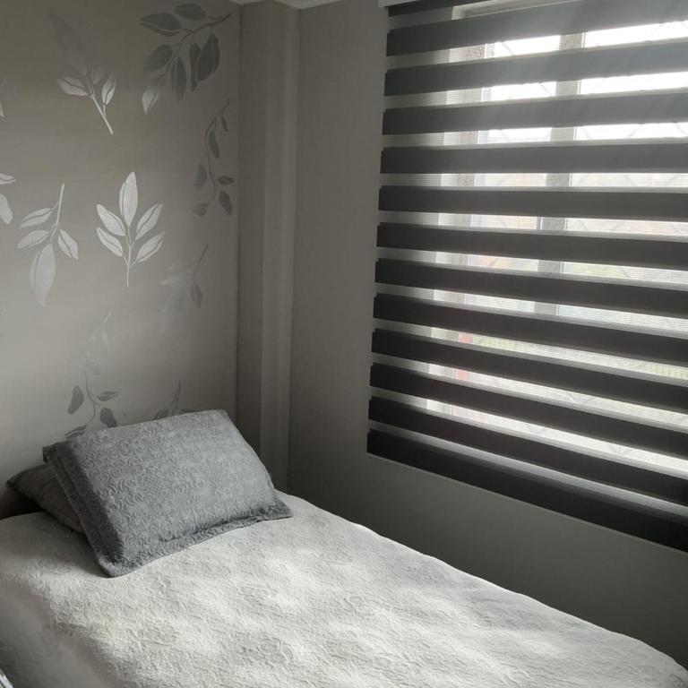 Homevibeshotel - Twin Room - 3
