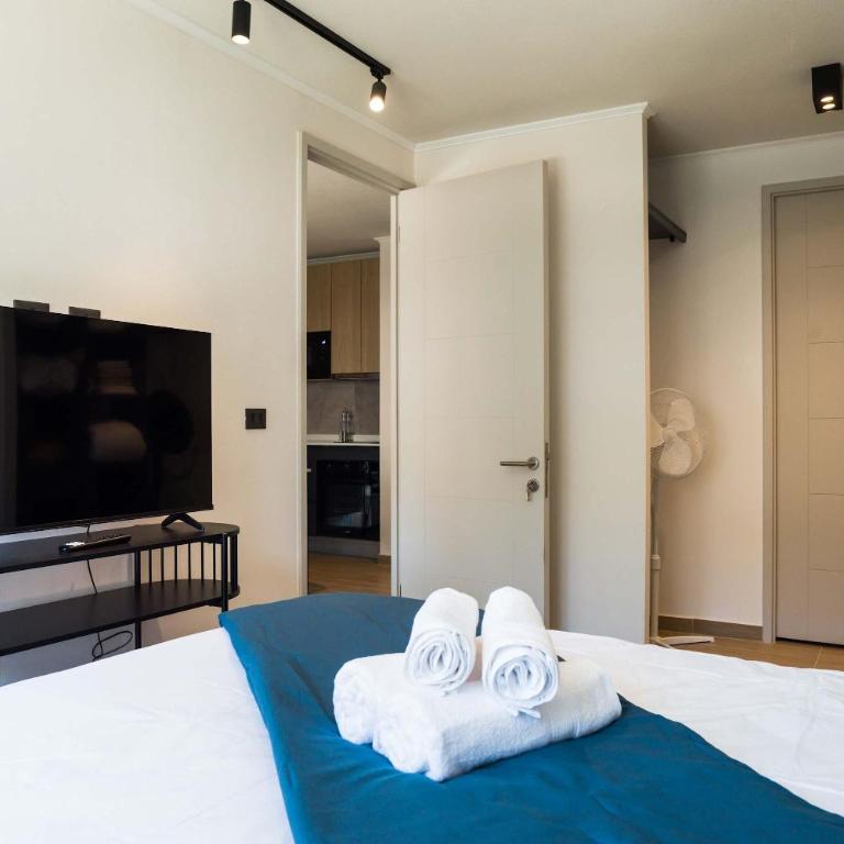 Providencia Gem 2BR Apt Pool & Views - Apartment - 11