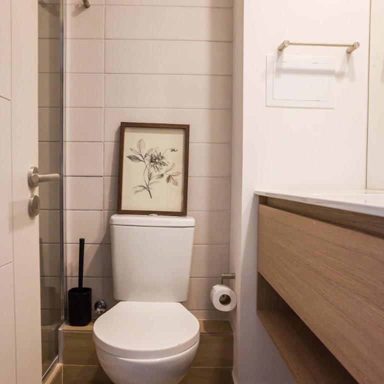 Providencia Gem 2BR Apt Pool & Views - Apartment - 27