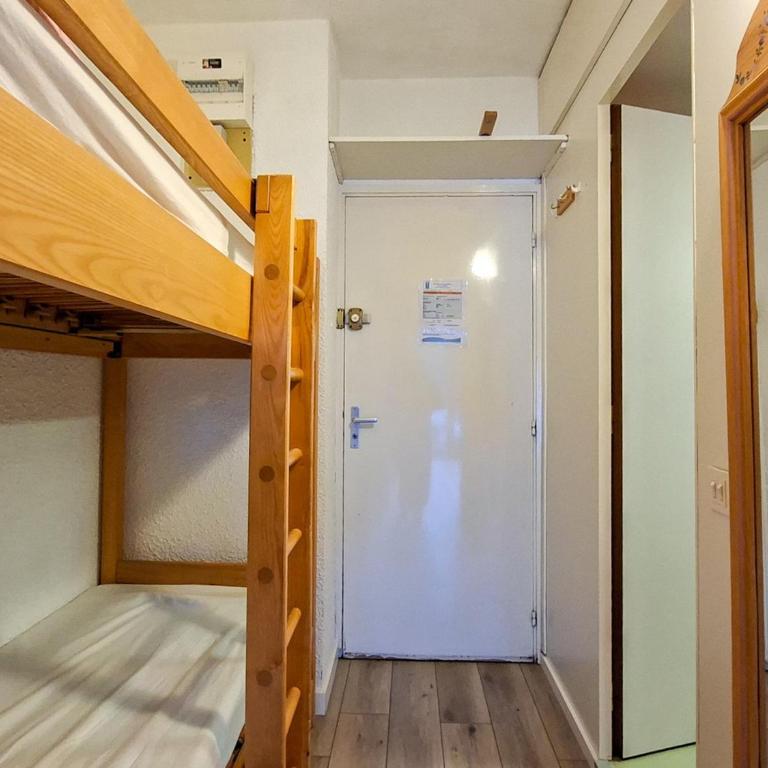 Studio lumineux avec balcon et casier à ski proche des pistes - FR-1-425-185 - Studio - 8