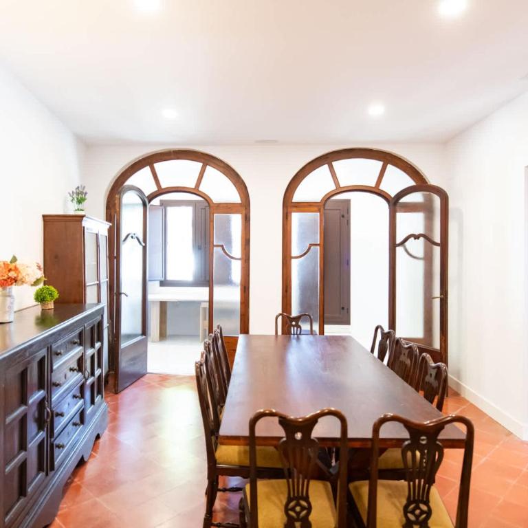 Unique 16th-Century Masia, Pool & Private Events - Apartment with View and Balcony - 3