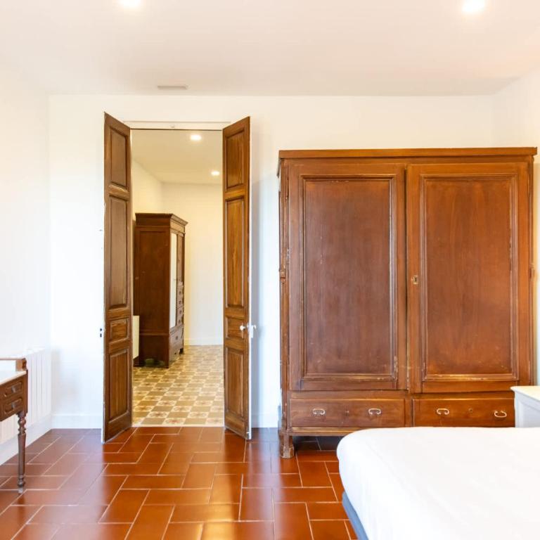 Unique 16th-Century Masia, Pool & Private Events - Apartment with View and Balcony - 24