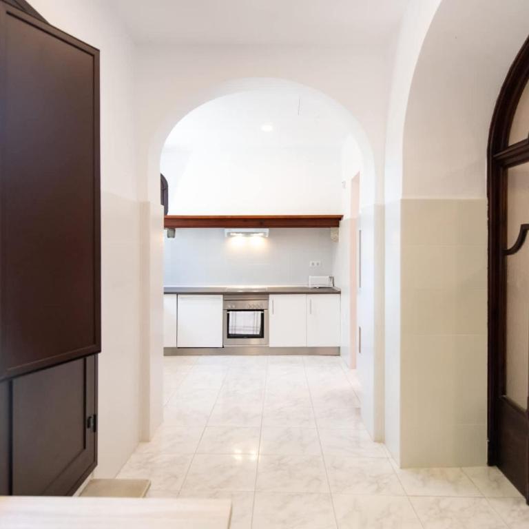 Unique 16th-Century Masia, Pool & Private Events - Apartment with View and Balcony - 18
