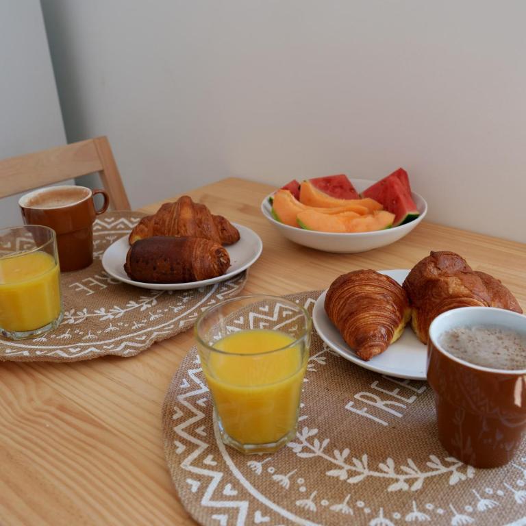 Escapade à deux en Provence, Adresse calme, centre à pied, Wifi, Climatisation et Parking gratuit à 50m - Studio - 6