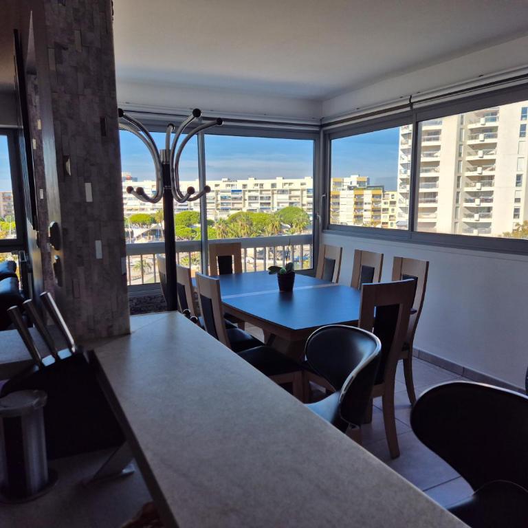 Duplex grand standing vue mer et port - Appartement 2 Chambres - 12