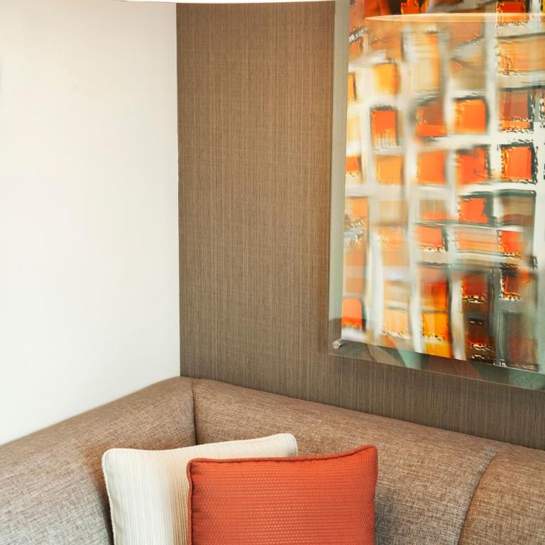 Hyatt Place Santiago/Vitacura - King Suite with Sofa Bed and View - 3