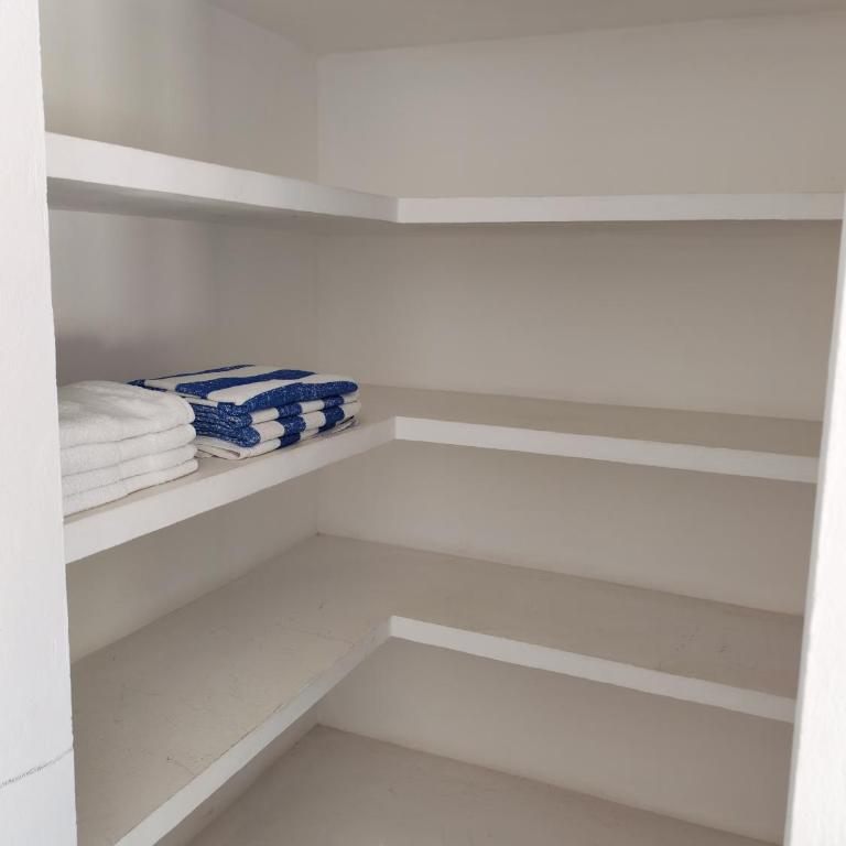Piscina privada, jacuzzi y salón de juegos en casa - Villa de 3 dormitorios - 20