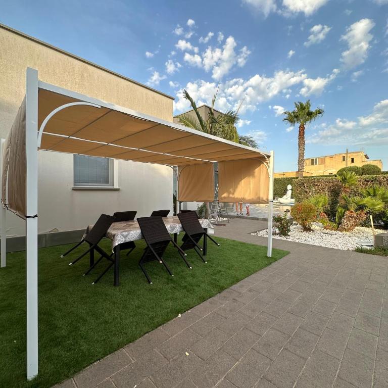 Villa con Piscina vicino al mare - Mazara del vallo - Villa con Piscina Privata - 1