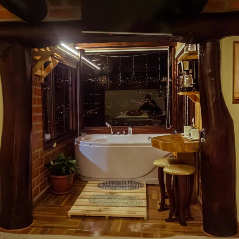 La Quebrada Hospedaje - Double Room with Private Bathroom - 3