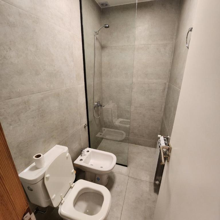 PH estilo industrial con parrilla y cochera descubierta - Apartamento de 2 dormitorios - 7