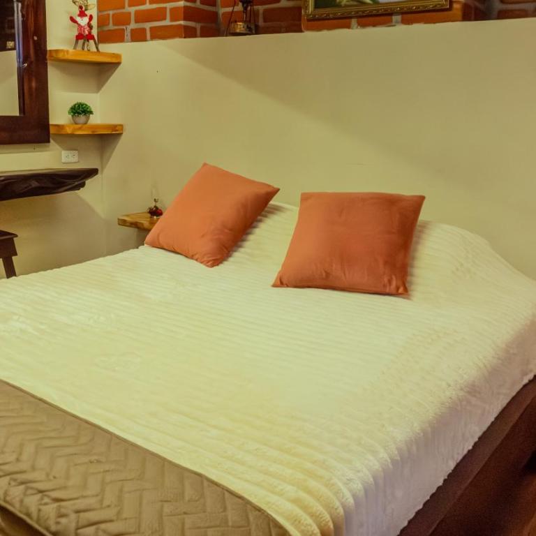 La Quebrada Hospedaje - Double Room with Private Bathroom - 5