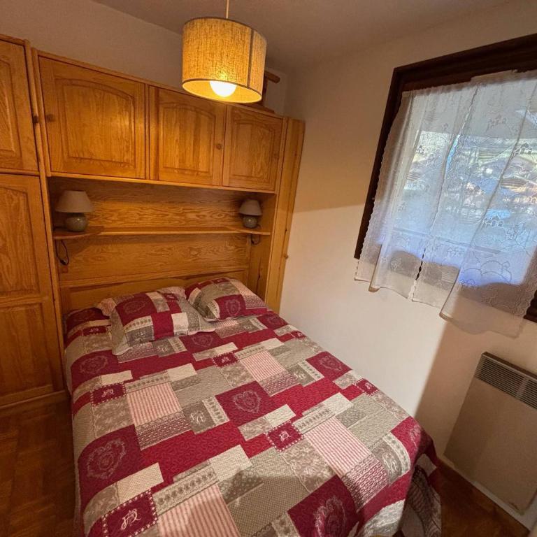 Appartement confortable près des pistes avec balcon et parking - FR-1-693-128 - Appartement - 9