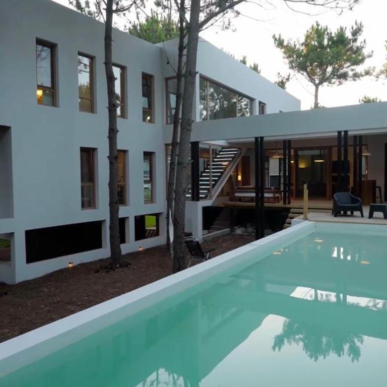 Casa con pileta cerca del mar en Costa Esmeralda - Five-Bedroom House - 1