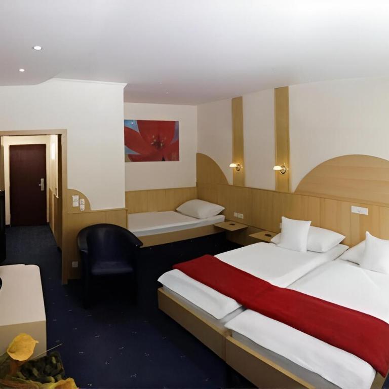 Hotel Hecher - Dreibettzimmer - 3
