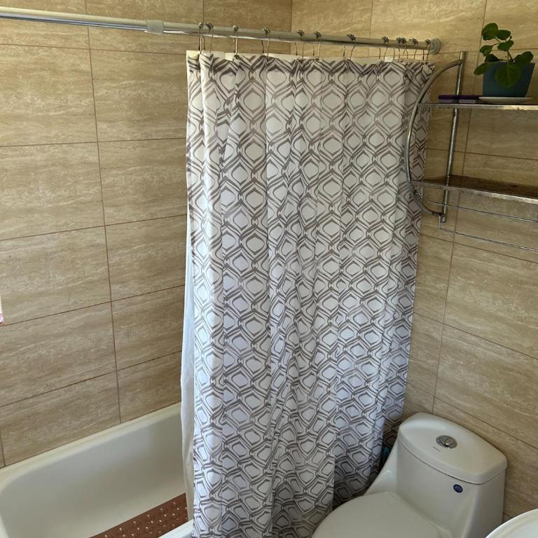 Casa familiar PaolaUB - One-Bedroom House - 3