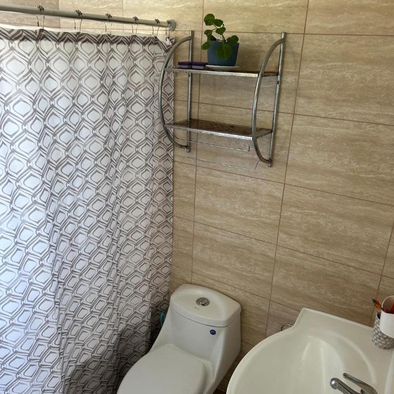 Casa familiar PaolaUB - One-Bedroom House - 15