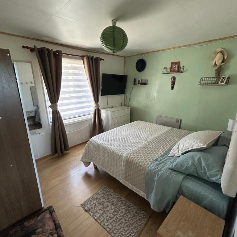 Casa familiar PaolaUB - One-Bedroom House - 16