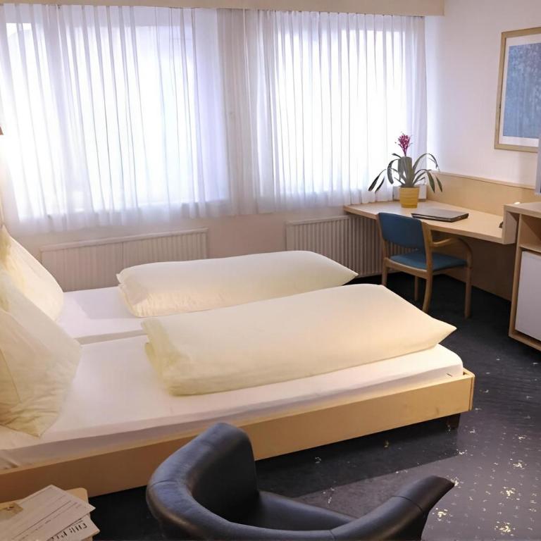 Hotel Hecher - Dreibettzimmer - 4