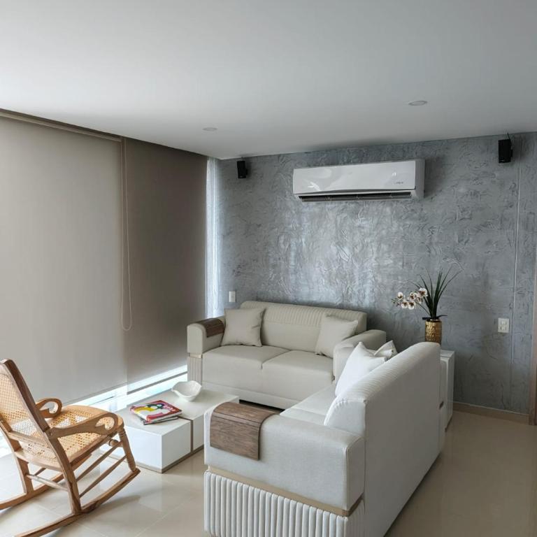 612 Beautiful Apartment Near the Walled City - Three-Bedroom Apartment - 5