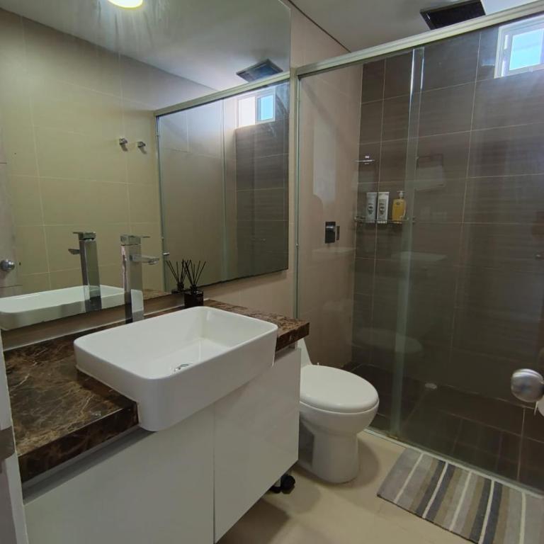 612 Beautiful Apartment Near the Walled City - Three-Bedroom Apartment - 10