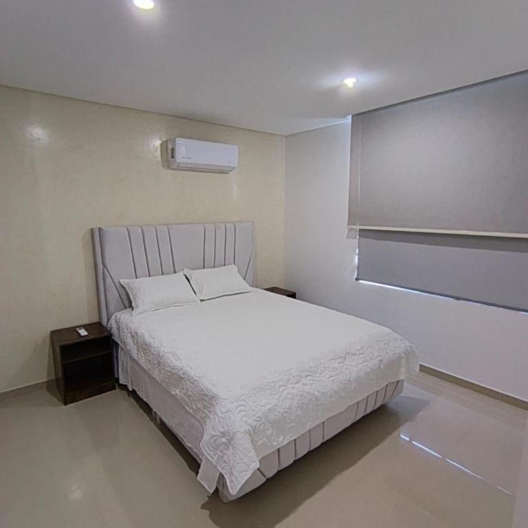612 Beautiful Apartment Near the Walled City - Three-Bedroom Apartment - 17