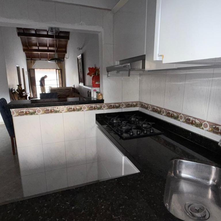 Apto. en zona céntrica con vista panorámica al pueblo - Apartamento de 3 dormitorios con vistas - 5