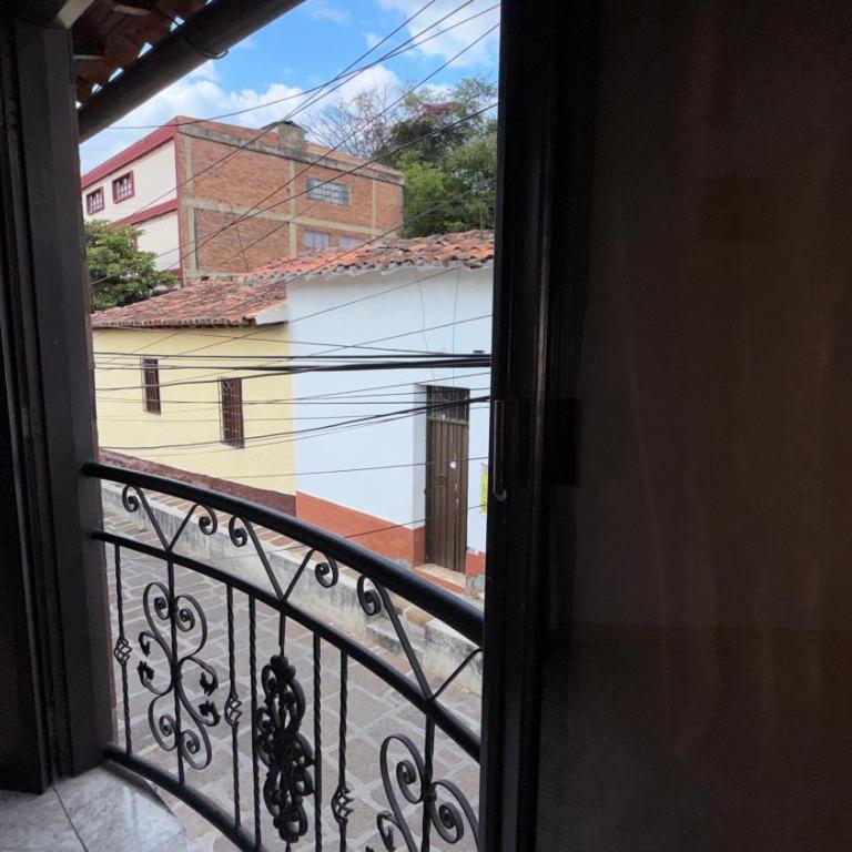 Apto. en zona céntrica con vista panorámica al pueblo - Apartamento de 3 dormitorios con vistas - 16