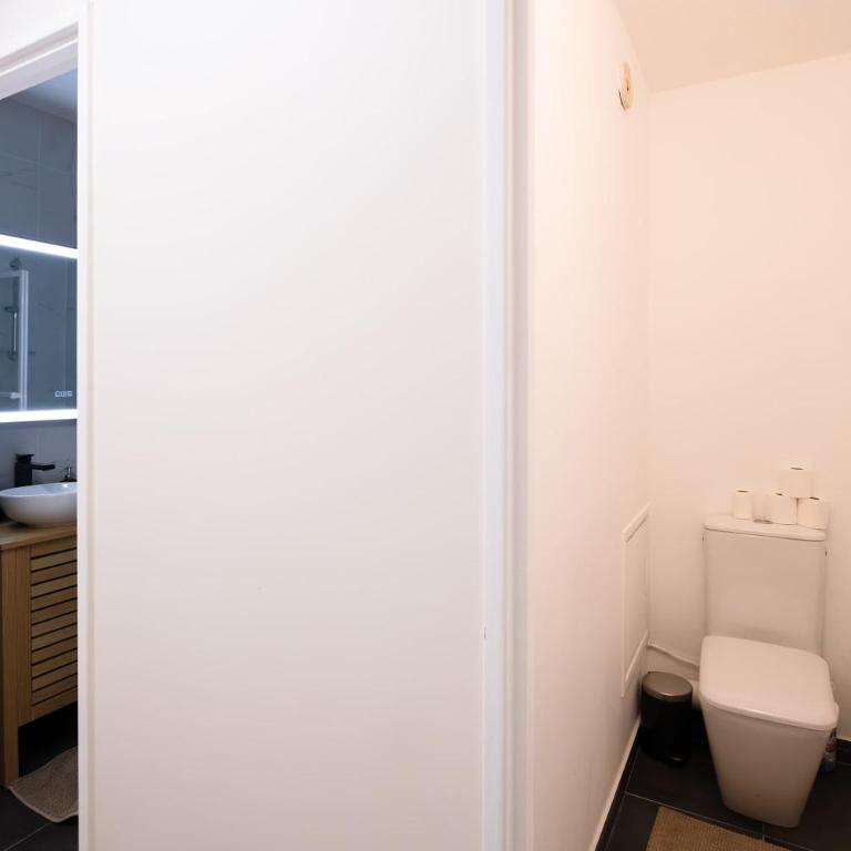Modern Flat with Balcony Opera & Saint-Lazare - Apartamento - 5