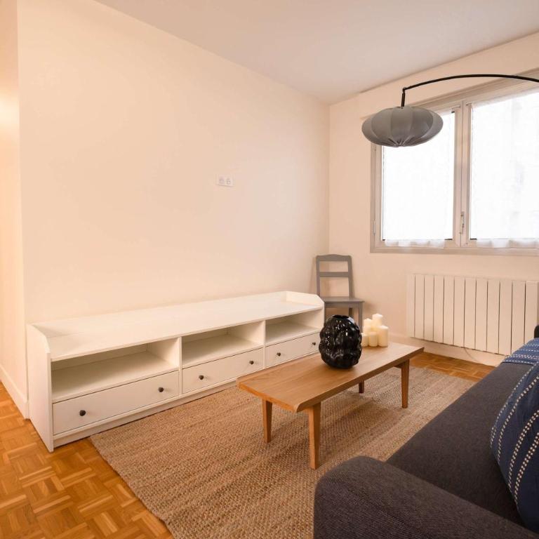 Modern Flat with Balcony Opera & Saint-Lazare - Apartamento - 7