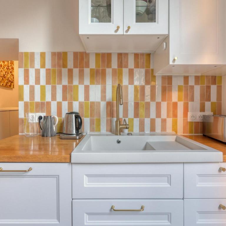 Cœur Historique et Paisible - Hôtel de Ville - Two-Bedroom Apartment - 7