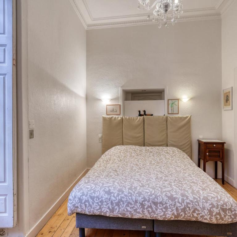 Cœur Historique et Paisible - Hôtel de Ville - Two-Bedroom Apartment - 11