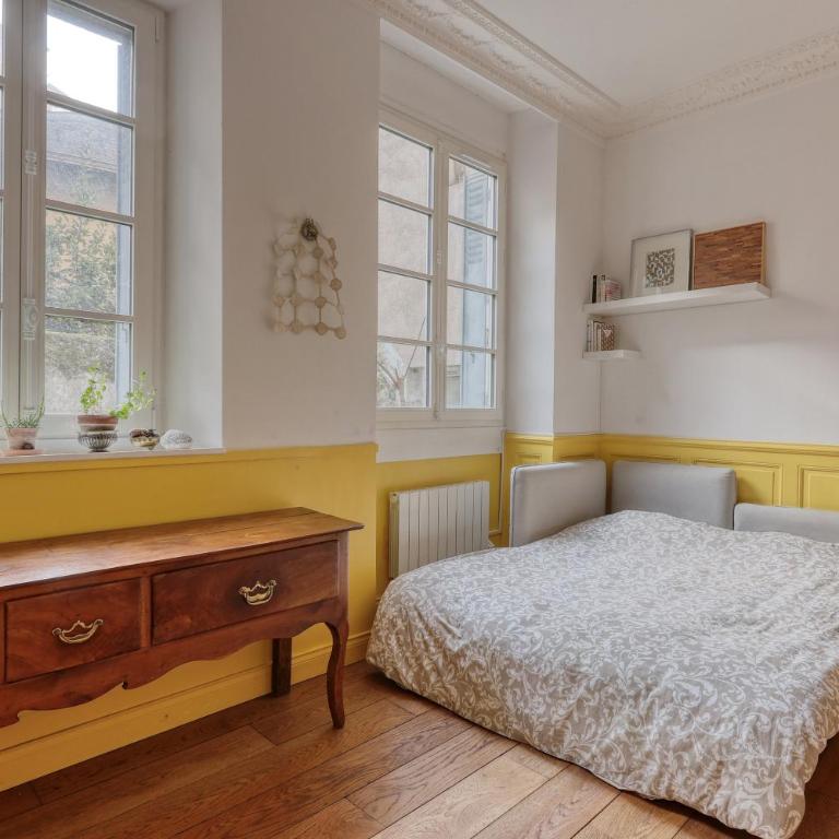 Cœur Historique et Paisible - Hôtel de Ville - Two-Bedroom Apartment - 27