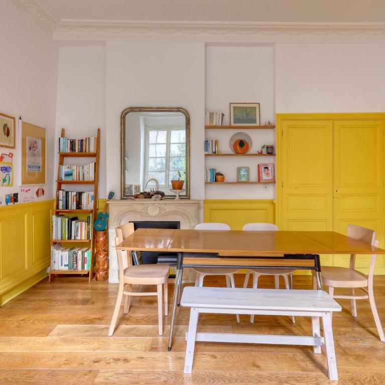 Cœur Historique et Paisible - Hôtel de Ville - Two-Bedroom Apartment - 2