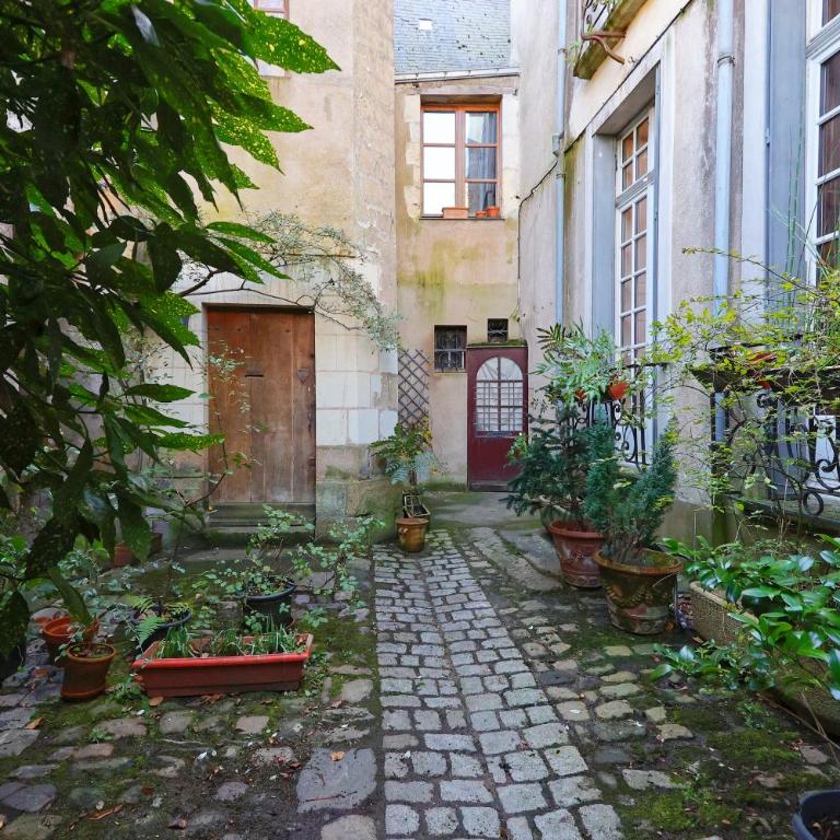 Cœur Historique et Paisible - Hôtel de Ville - Two-Bedroom Apartment - 42