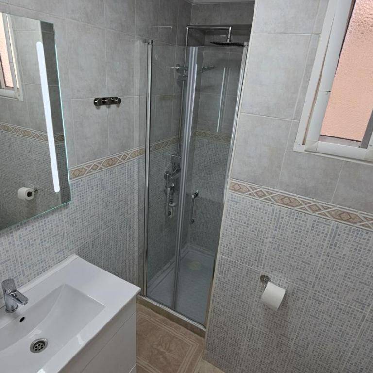 Relax Mediterráneo a 500m de Playa AAC y Wifi6 - Apartamento de 3 dormitorios - 7