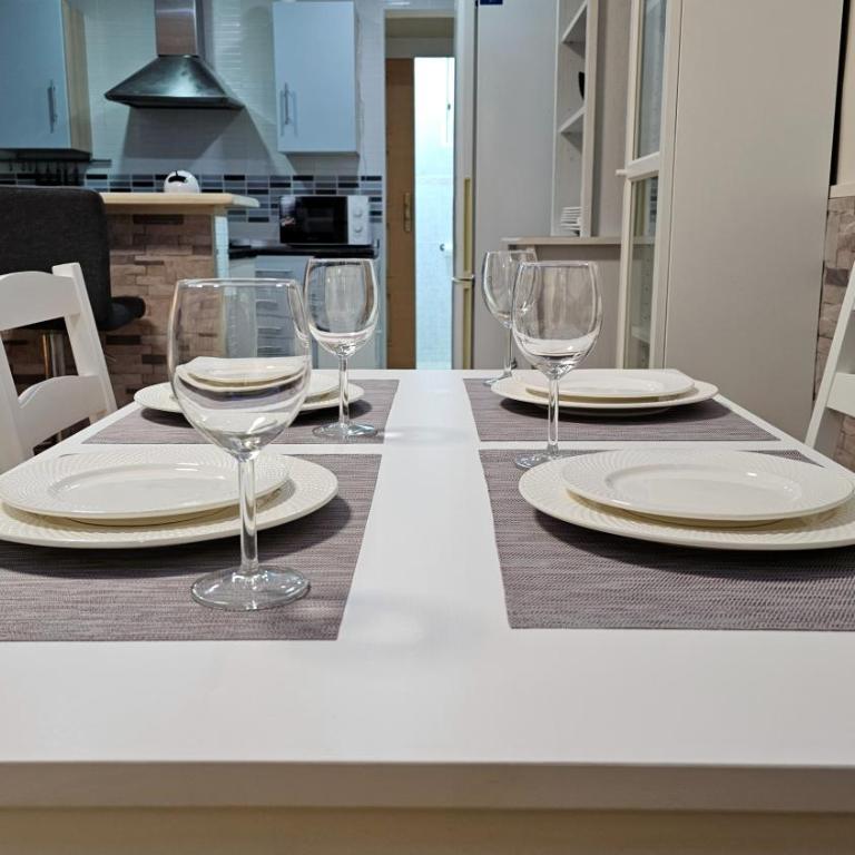 Relax Mediterráneo a 500m de Playa AAC y Wifi6 - Apartamento de 3 dormitorios - 3