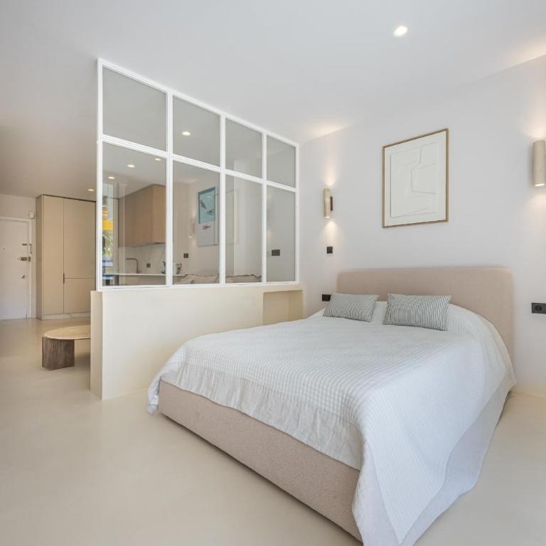 Bright Scandi-Style Studio with Stunning Garden Views - Estudio con vistas a la piscina - 8