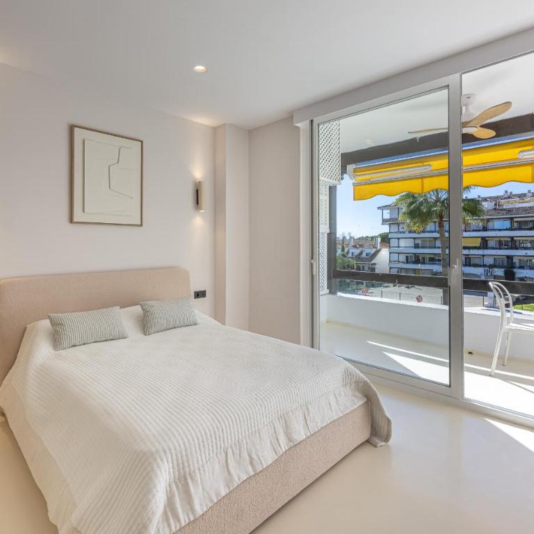 Bright Scandi-Style Studio with Stunning Garden Views - Estudio con vistas a la piscina - 12