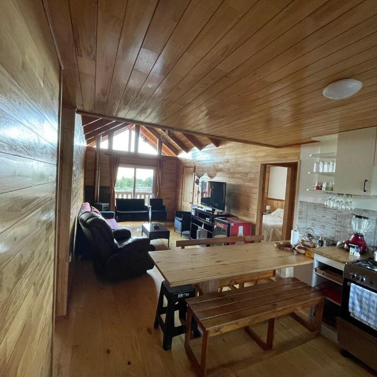 Cabaña Vista Tres Volcanes Caburgüa - Three-Bedroom Chalet - 12
