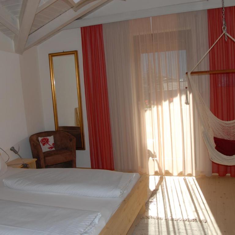 Landhotel Anna - Doppelzimmer mit Balkon - 4